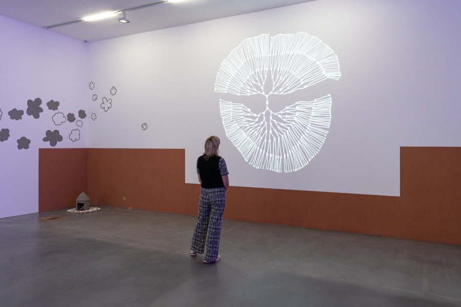 Dineo Seshee Raisibe Bopape, (Ka) pheko ye... (lamekie ela...) (generations drawing) , 2023, Installation: gobo-projection. Photo: Studio Stucky, courtesy of the artist and Sfeir-Semler Gallery, Beirut/Hamburg.