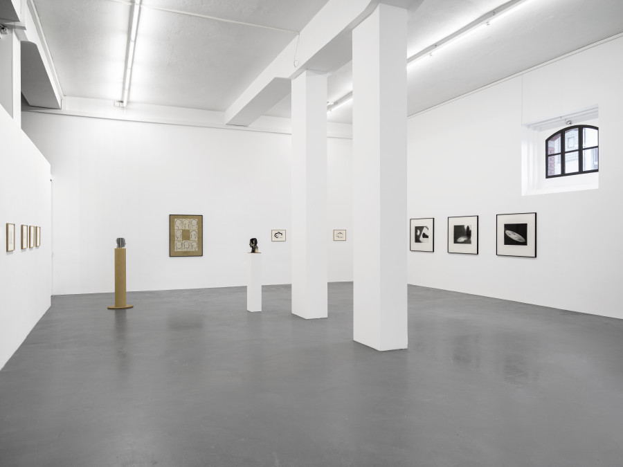 Installation view, Markus Raetz, Strangers & Lovers, Galerie Francesca Pia, 2025. Photo: Cedric Mussano