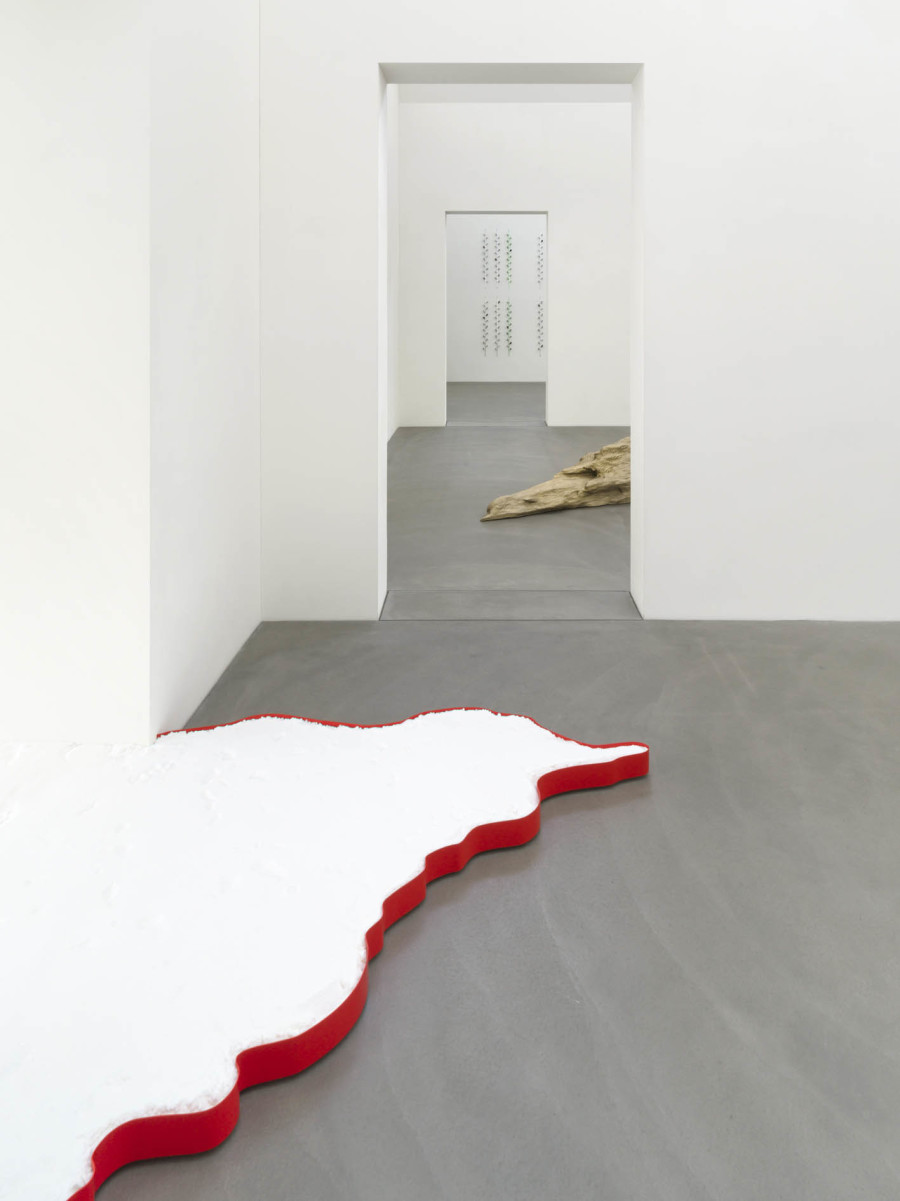 Exhibition view, Alice Channer, Heavy Metals / Silk Cut, Kunstmuseum Appenzell / Kunsthalle Appenzell, 2023. Photography: Roman März