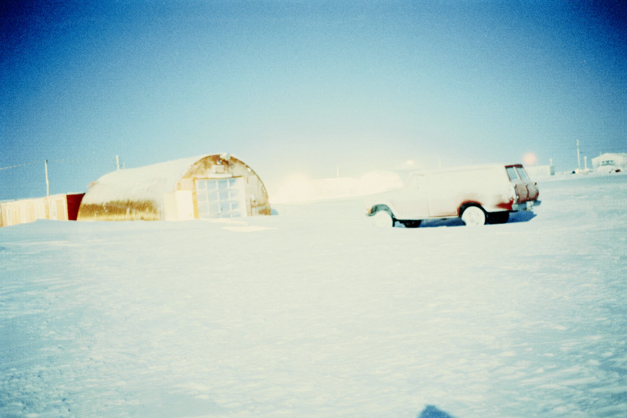 Andreas Züst, aus der Serie res. night, 1978/1979, Diapositiv, Galerie & Edition Marlene Frei, Zürich, © Nachlass Andreas Züst, Graphische Sammlung, Schweizerische Nationalbibliothek, Bern