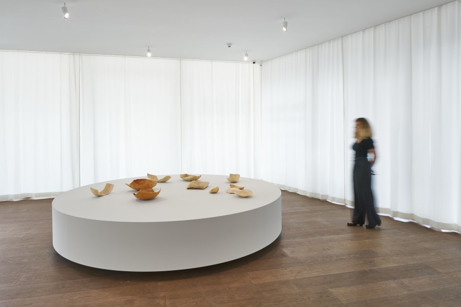 Installation view, ‘EVA HESSE. Forms & Figures,’ Hauser & Wirth Zurich, Bahnhofstrasse 1, until 19 November 2022 © The Estate of Eva Hesse. Courtesy Hauser & Wirth. Photo: Jon Etter