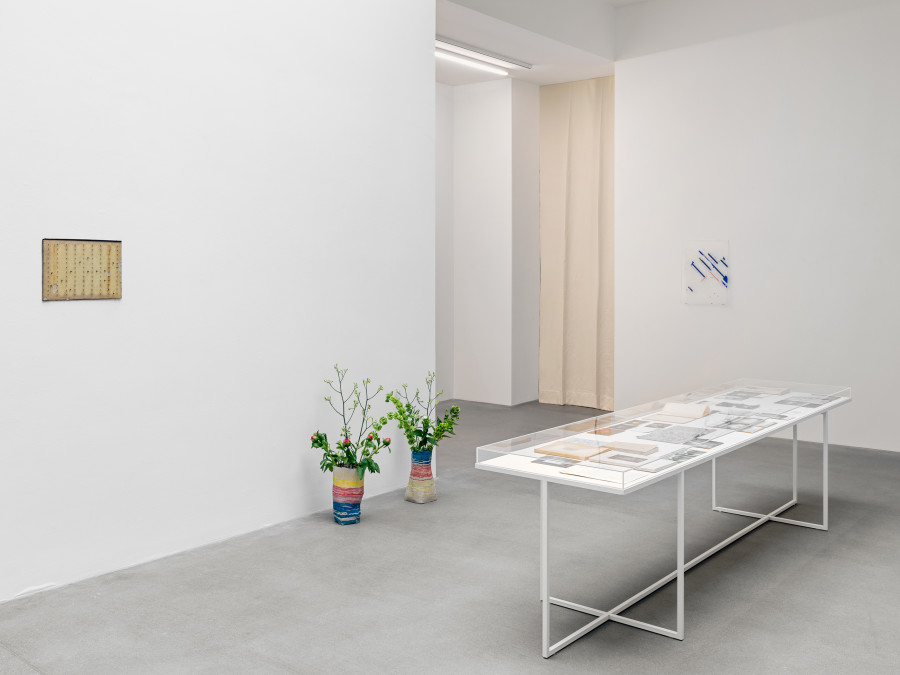 Installation view, Frequencies (and atmospheres), curated by Andreas Melas and Helena Papadopoulos, Galerie Eva Presenhuber, Waldmannstrasse, Zurich, 2023. © the artists. Courtesy the artists and Galerie Eva Presenhuber, Zurich / Vienna Photo: Stefan Altenburger Photography, Zürich.