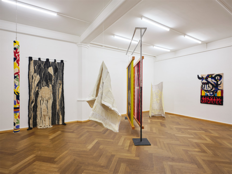 Installation view, Stitches. Home as Composition, KRONE COURONNE, 2022. Photo: © Nicolas Delaroche Studio