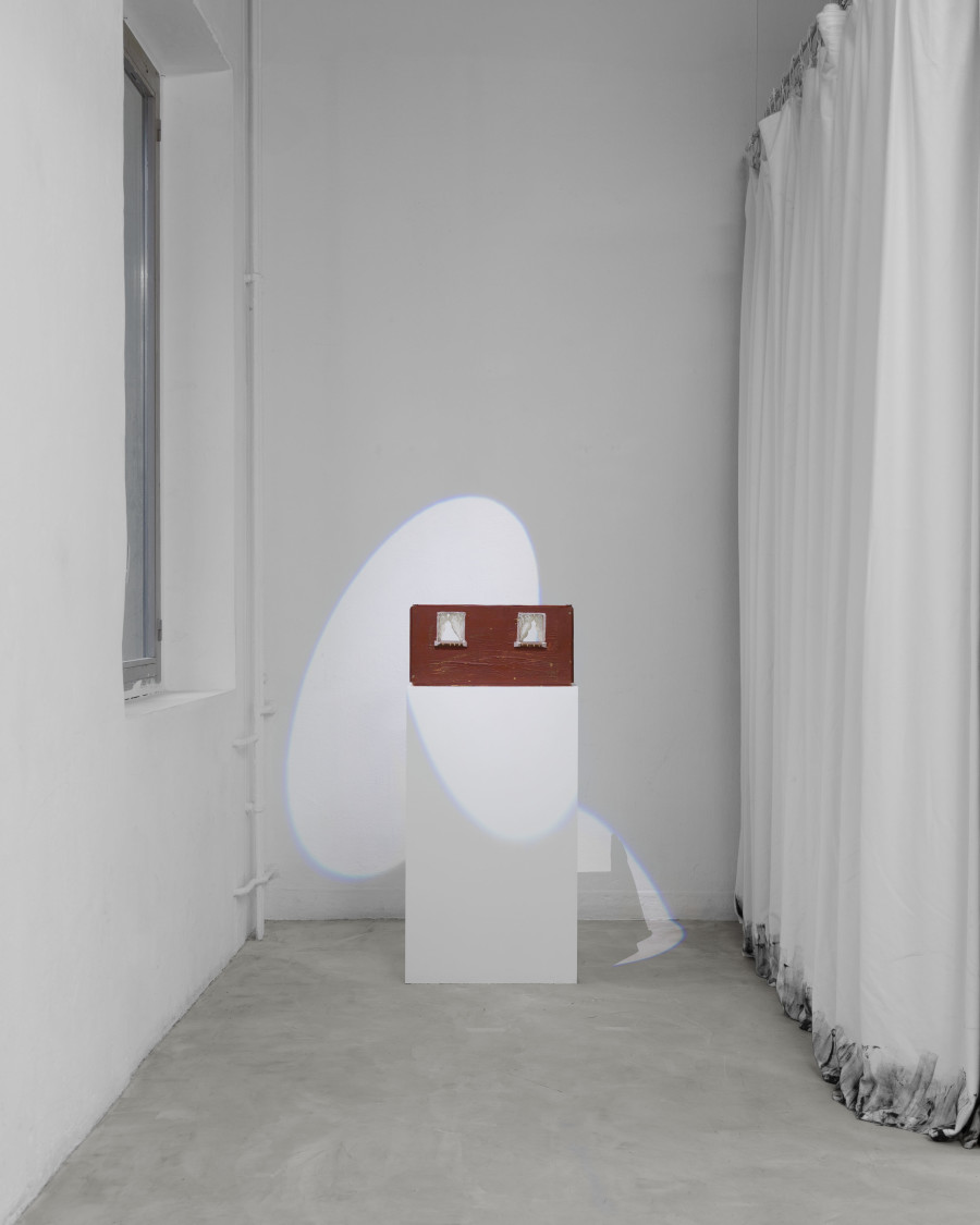 Exhibition View Group Show; view on Victoria Colmegna, Morale du joujou, 2025, 45 × 38 × 27.5 cm, dollhouse at Forde, Geneva, 2026 / Photo: Théa Giglio / Courtesy: the artist, Galerie Oskar Weiss and Forde