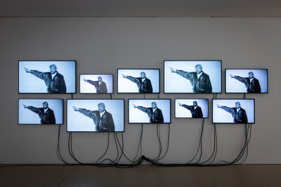 Dorian Sari, Look, 2021, © Dorian Sari, Foto: Jonas Hänggi. Kunstmuseum Basel Gegenwart