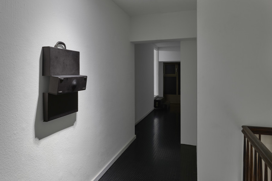 Exhibition views, Julian-Jakob Kneer: Gestalt, Blue Velvet, Zürich, Swiss, 2026. Photo: Flavio Karrer