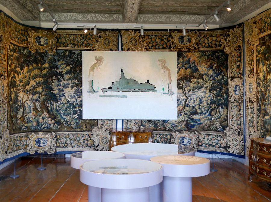 Marc-Antoine Fehr, La Maquette, 2019, huile sur toile. © Courtoisie de l’artiste et de la galerie Peter Kilchmann, photo. Château de Gruyères