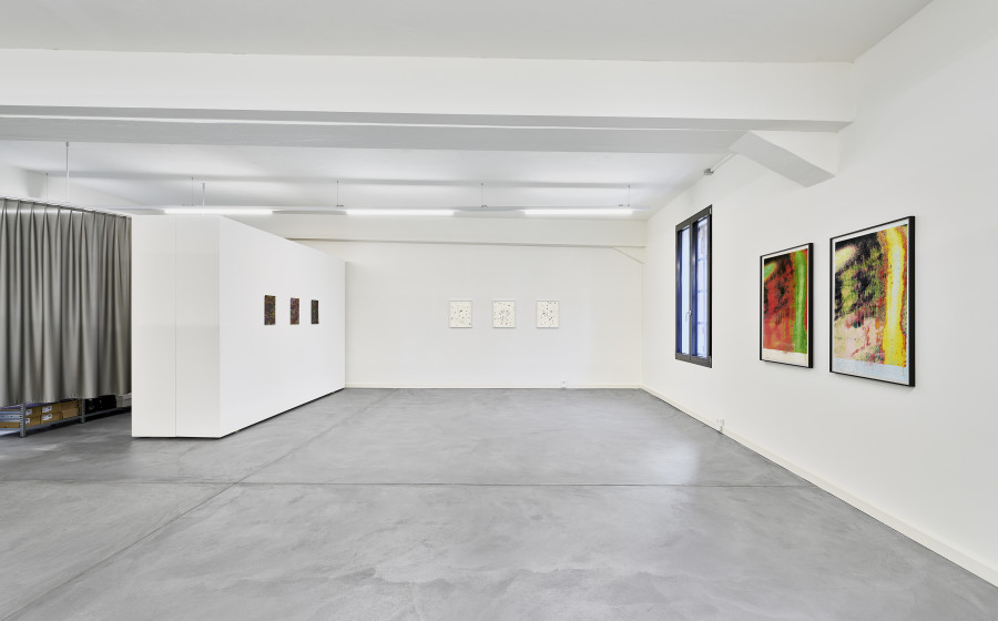 Installation view "Beyond Imagery", with artworks by Wade Guyton, Thomas Hirschhorn, Laura Arminda Kingsley, Mingjun Luo, Olga Titus, and Beat Zoderer. Edition VFO, 2024. Photo: Bernhard Strauss