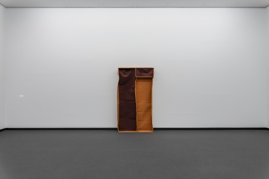 Exhibition view, Franz Erhard Walther, Work block from the Kienzle Art Foundation, Kunst Museum Winterthur, 2023-2024.