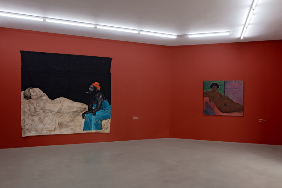 Exhibition view, When We See Us, A Century of Black Figuration in Painting, Kunstmuseum Basel, Gegenwart, 2024. Roméo Mivekannin, Le modèle noir, d'après Félix Vallotton, 2019, Acrylfarbe auf Tischtüchern, 251 x 254 cm, © 2024, ProLitteris, Zurich, Courtesy of Jochen Zeitz Collection. Sahara Longe, Reclining nude with lemon, 2021, Oil on jute, 124.46 x 116.84 cm, © 2024, ProLitteris, Zurich, Collection of Jeff Magid. Photo credit: Gina Folly