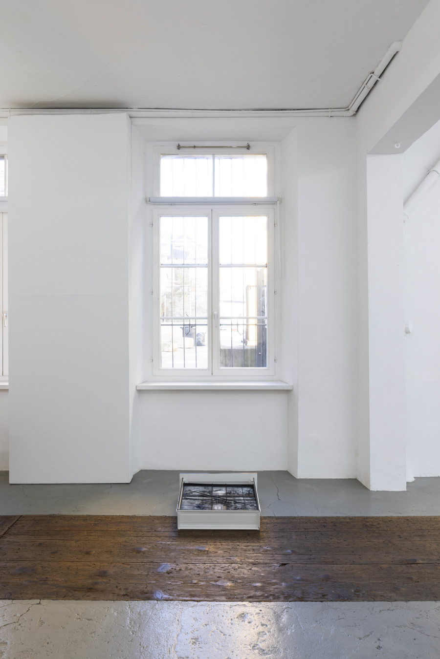 Sebastian Haas, Installation view from the Solo Show “Reminisce-Supports” at KALI Gallery, Lucerne, CH; 2025. Courtesy of the Artist and KALI Gallery. Photo by Kim da Motta