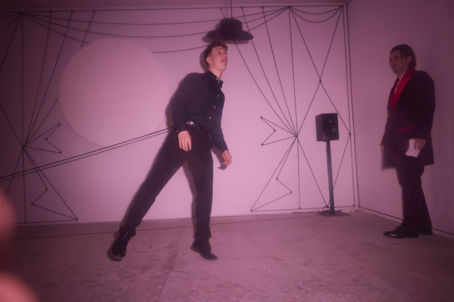 Game Show Evening Program, Mystery Box, suns.works, Zürich, 2025-2026. Photography: Claude Barrault and Maurice Haas. ©2025 the artists and suns.works