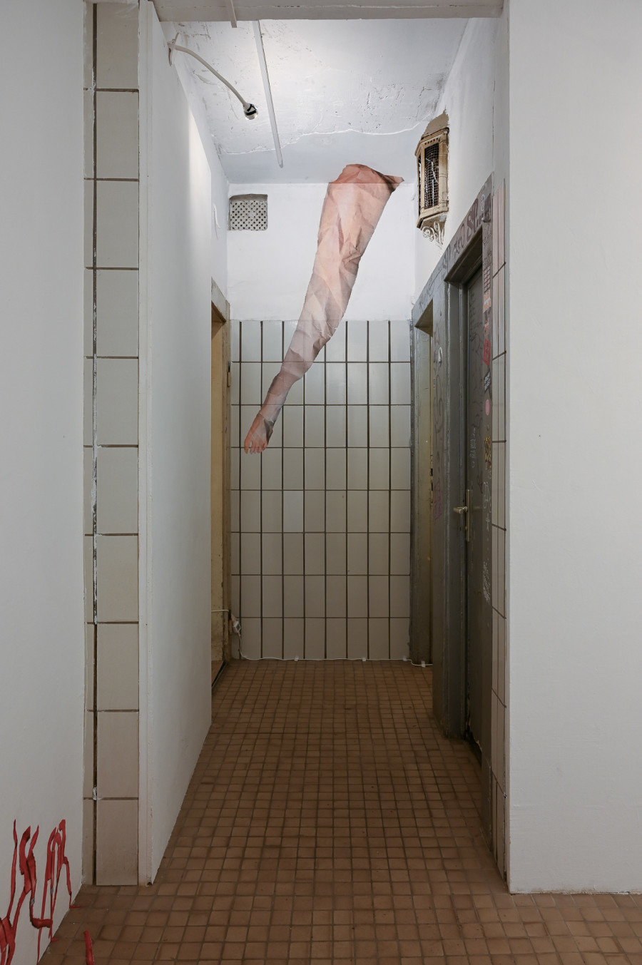 Protoplast, "when leg lament aperture," no date, Protoplast at Kaiserwache, Freiburg im Breisgau, 2026. Images courtesy of the artist and Kaiserwache. Photo: Stefan Lux.