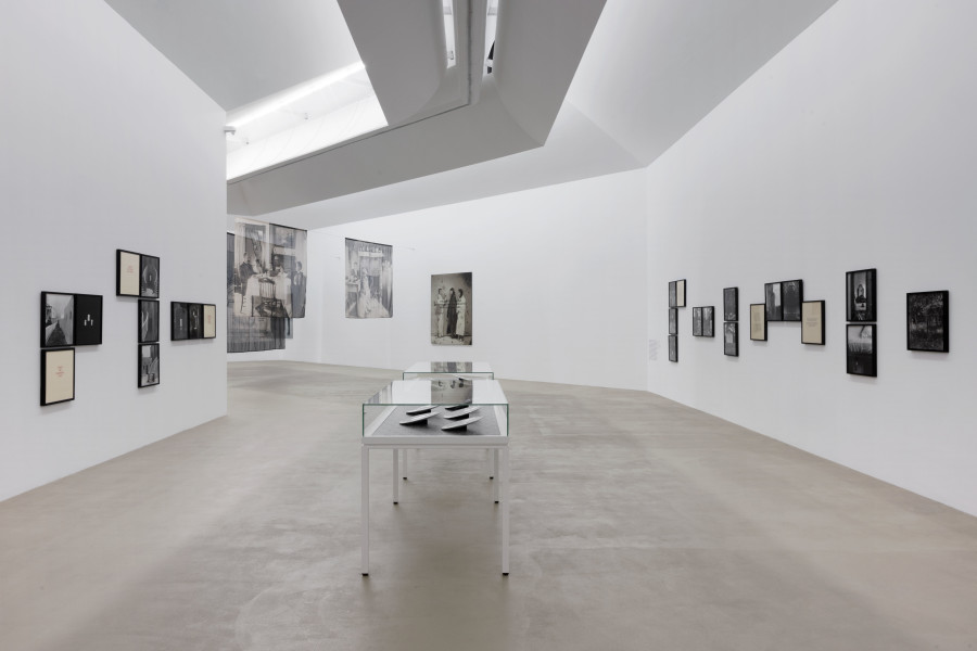 Exhibition view, Carrie Mae Weems, The Evidence of Things Not Seen, Kunstmuseum Basel, 2023-2024. © bei der Künstlerin / the artist. Photo Credit: Gina Folly