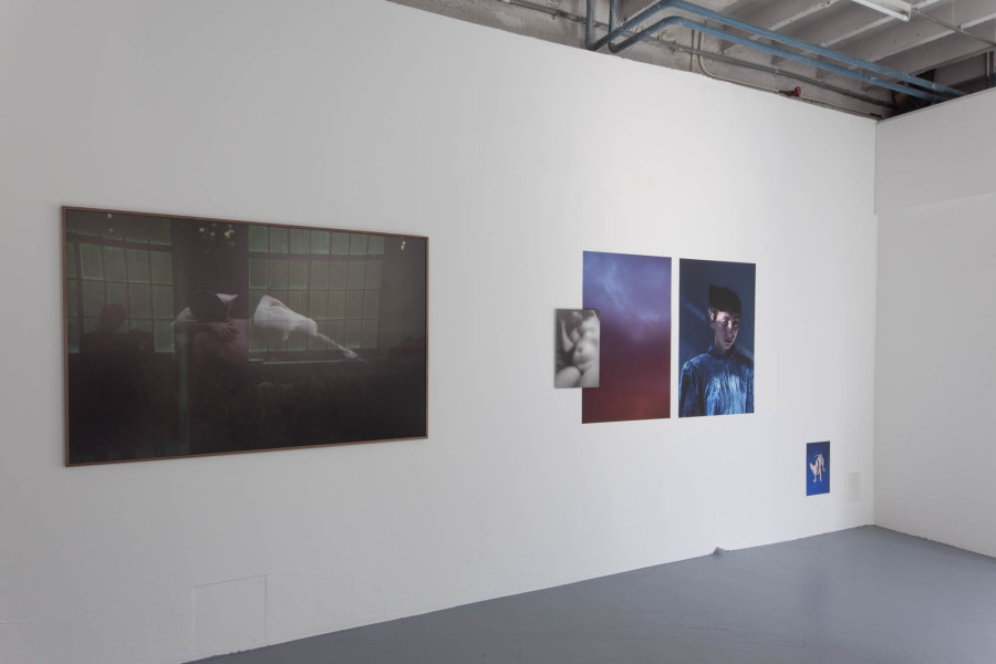 Lea Kunz: Naktakt, standard/deluxe, Installation view, 2022