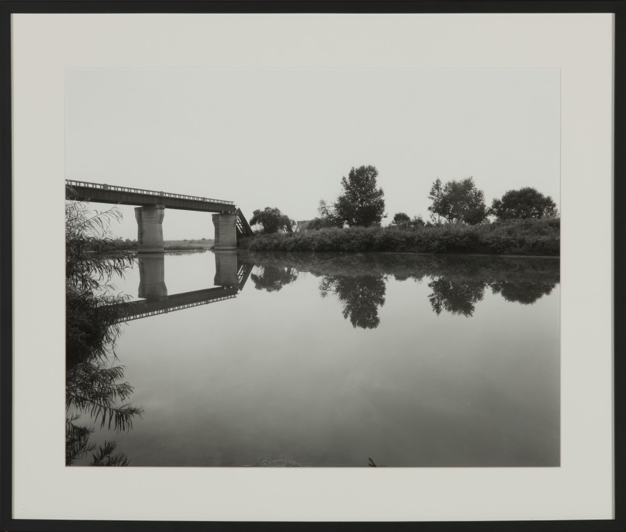 Shen Xuezhe, Tumen River: Dooman River Broken Bridge, 2010. Gelatin silver print, framed 44.2 x 54.7 cm. Photo: Sigg Collection, Mauensee © The artist