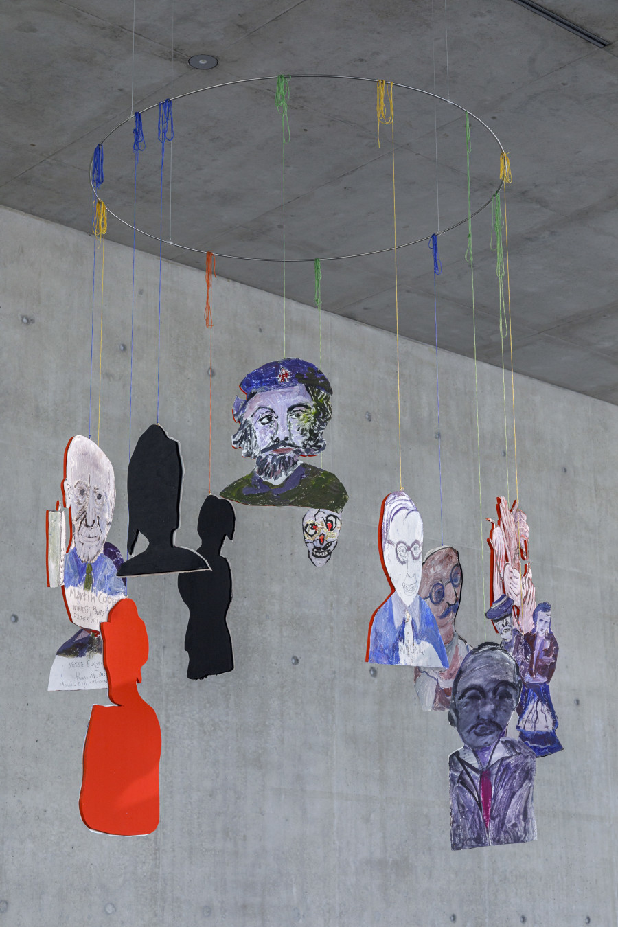 Anna Boghiguian, The Uprising, 2022, Ausstellungsansicht Erdgeschoss, Kunsthaus Bregenz, 2022. Foto: Markus Tretter. Courtesy of the artist © Anna Boghiguian, Kunsthaus Bregenz