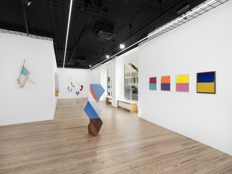 Exhibition view, Henrik Eiben, gap in the clouds, galerie lange + pult, Geneva, 2025. Photo credit: Julien Gremaud