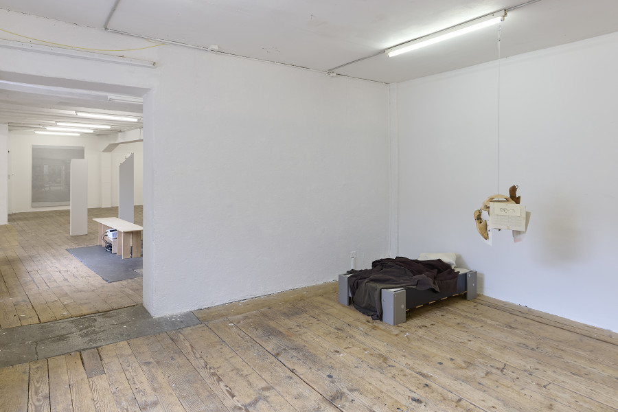 Installationsansicht, Studio Visit, 22.8.–20.9.2025, Stiftung BINZ39, Zürich. Foto: Flavio Karrer.