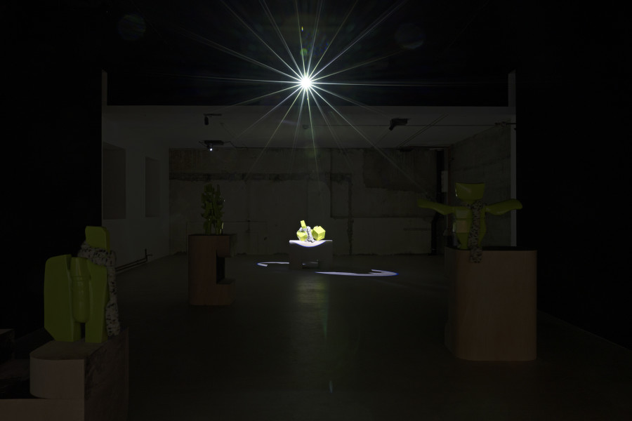 Fritz & Virginie Sistek, Priscilla Predator: geboren, leben, sterben, 2025, an automated theater play, 32 minutes, For, Basel. Photography: Gina Folly. Copyright and courtesy of the artists and For, Basel