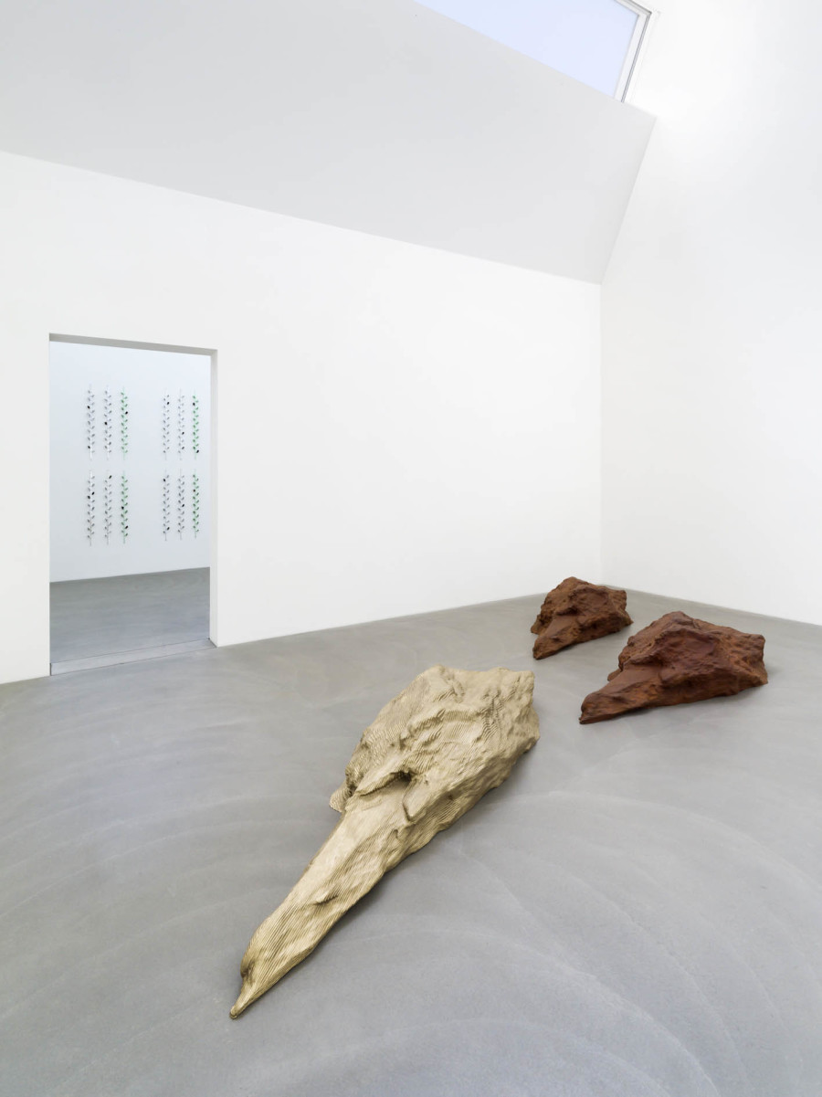 Exhibition view, Alice Channer, Heavy Metals / Silk Cut, Kunstmuseum Appenzell / Kunsthalle Appenzell, 2023. Photography: Roman März