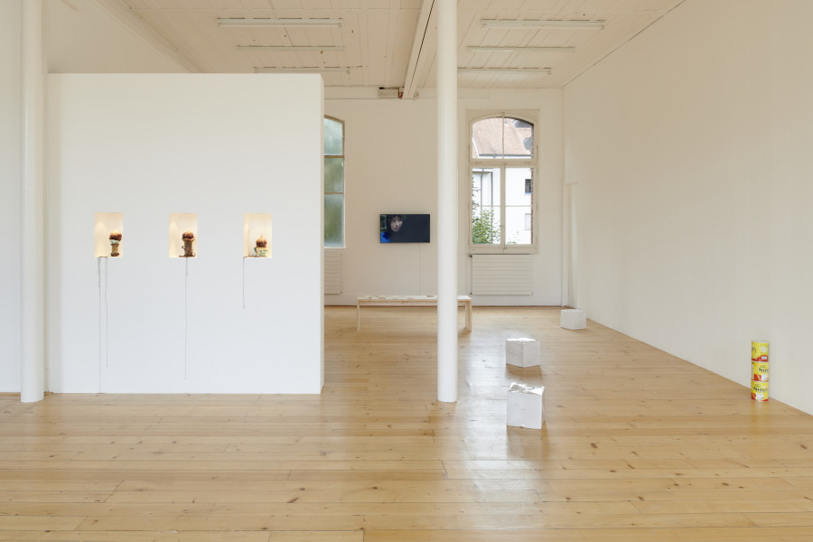 13.	Exhibition view, Monika Emmanuelle Kazi, La cour des grands, 2022, Kunsthalle Friart Fribourg. Photo : Guillaume Python. Courtesy Kunsthalle Friart Fribourg