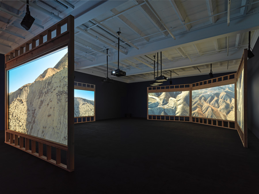 Installation view, Doug Aitken, HOWL, Galerie Eva Presenhuber, Zurich, Maag Areal, 2023. Courtesy the artist and Galerie Eva Presenhuber, Zurich / Vienna Photo: Stefan Altenburger Photography, Zürich