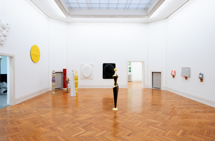 Exhibition view, Jef Geys, Kunsthalle Bern, 2021. Photo: Stefan Burger