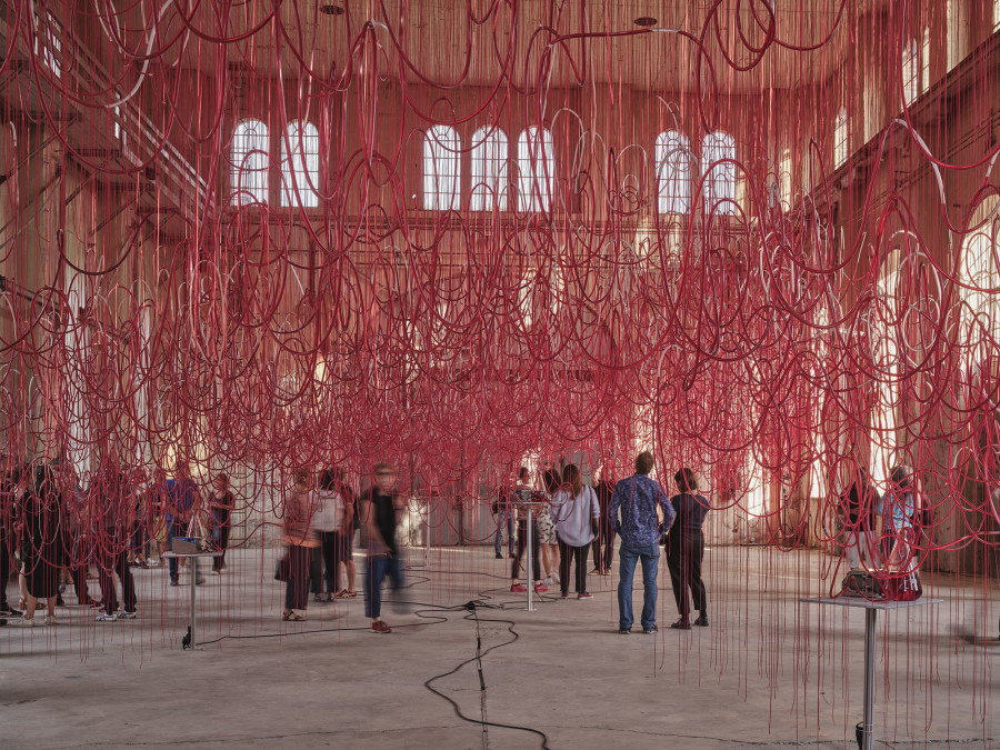 Chiharu Shiota: "Who am I Tomorrow?", Kunstraum Dornbirn 2023, Photo Günter Richard Wett, © the artist / Bildrecht Vienna 2023