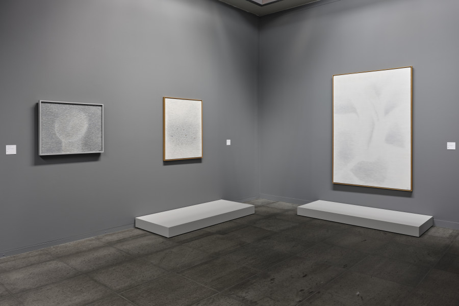 Exhibition view, Meret Oppenheim, My Exhibition, Kunstmuseum Bern, 2021-2022. © Kunstmuseum Bern, photo: Rolf Siegenthaler