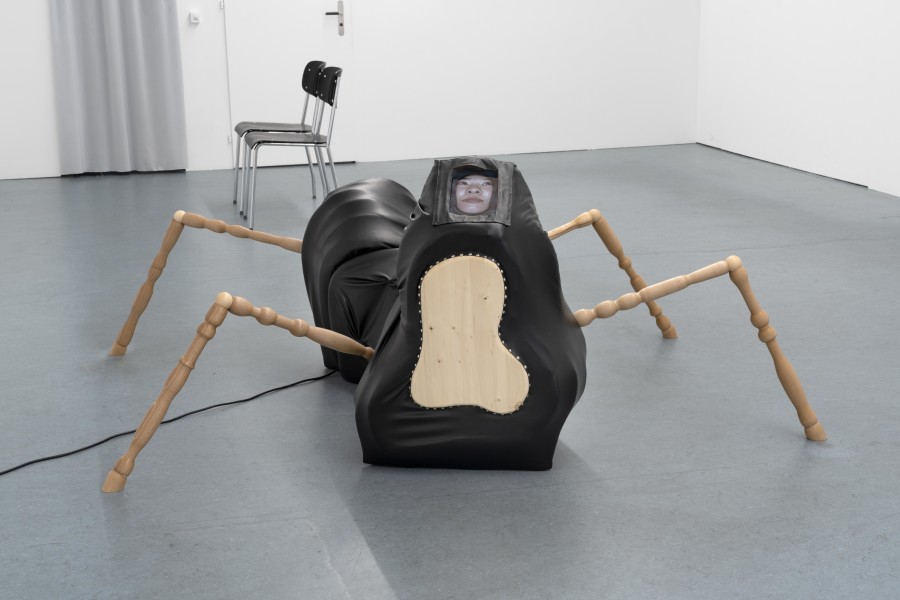 Collectif Je t’aime, If the collective was a tattoo, how many laser sessions would it take to erase it?, 2025, Turned wood, faux leather, and 2-channel video, 82 × 160 × 200 cm, 15:31’, 09:15’ Video credits: Lester Kielstein. Photo credits: marytwo