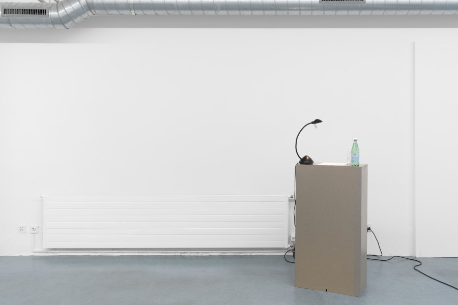 Joana-Maria Peralta-Ferrer, Lecture on Raphael Alcampo by Sylvia P. Greenwood, 2025, Performance, slideshow, chairs, plynth, 20:00’, dimensions variable. Photo credits: marytwo