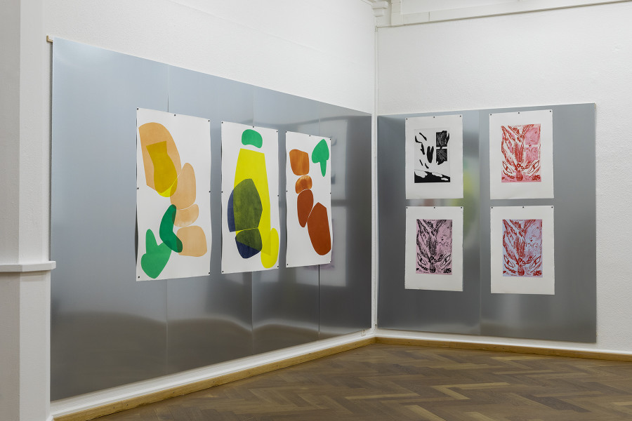 Installation view, Katrin Hotz; Sophie Benvenuti, TRACE, SET, PRINT!, KRONE COURONNE, 2022. Photo: © Guadelupe Ruiz