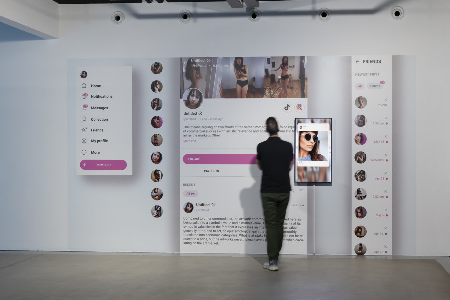 Sarah Friend, Untitled, 2023, exhibition view «Collective Worldbuilding – Art in the Metaverse», 2023, HEK, Photo: Franz Wamhof