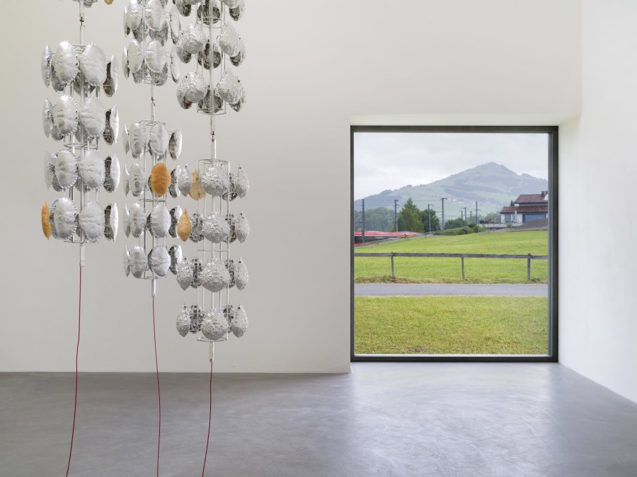 Exhibition view, Alice Channer, Heavy Metals / Silk Cut, Kunstmuseum Appenzell / Kunsthalle Appenzell, 2023. Photography: Roman März