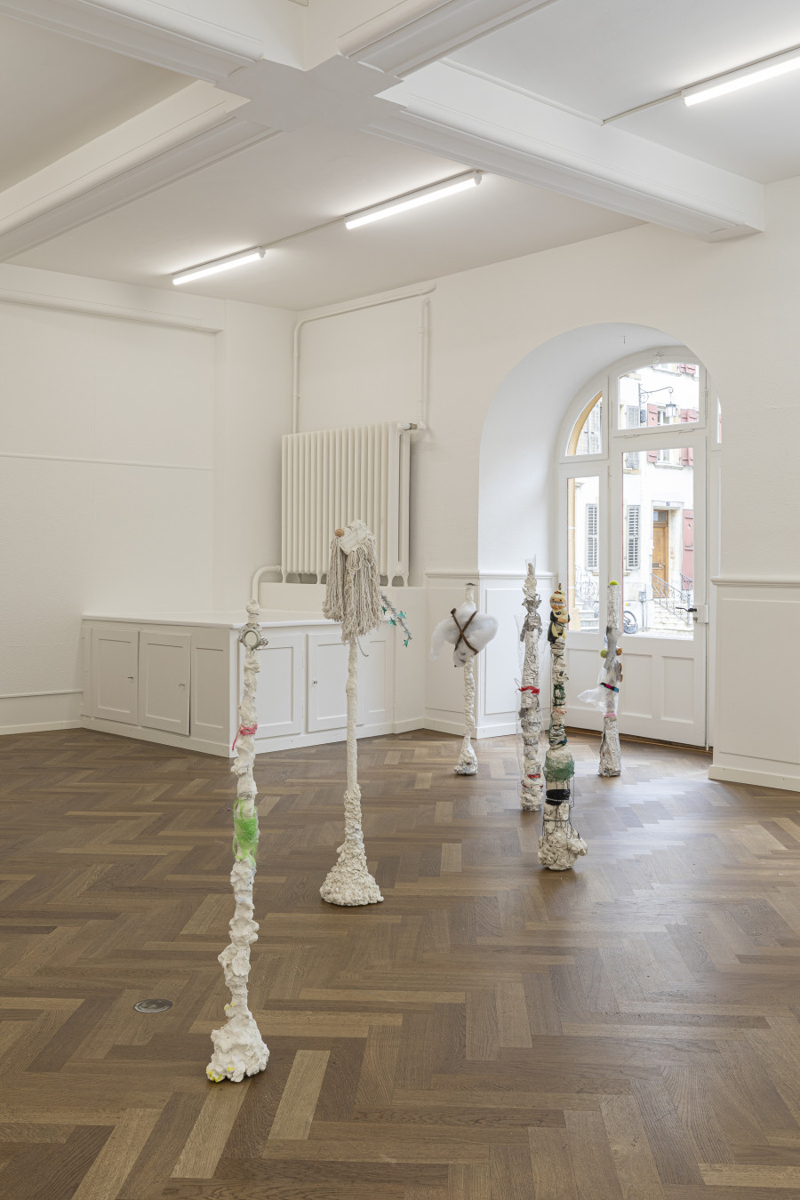 Installation views THE GLEANERS, 2023, KRONE COURONNE, Biel/Bienne. Credits: © Michal Florence Schorro