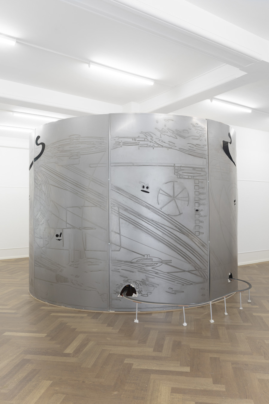 Rebecca Solari, POGO NEL BRODO, KRONE COURONNE, 2025. Credit photo: © Michal Schorro