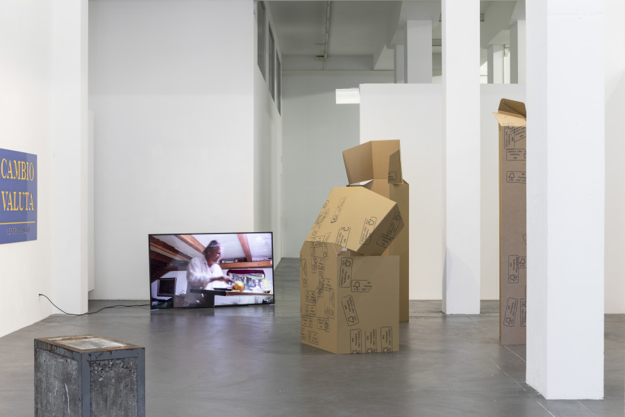 Exhibition view, Ilona Stutz, von Welt, Barbara Seiler, 2023. Photo credit: Michal Florence Schorro