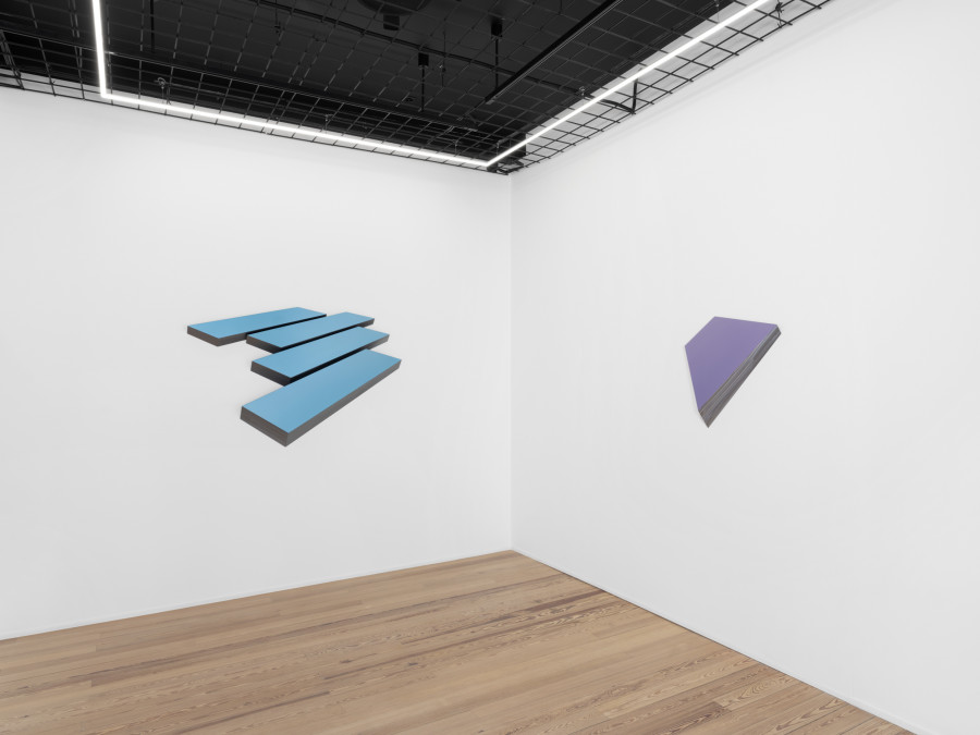 Exhibition view, Wolfram Ullrich, Double Treat, galerie lange + pult, Geneva, 2025. Photo credit: Julien Gremaud