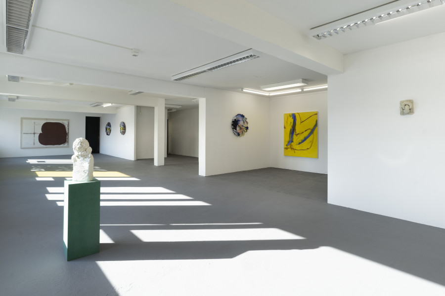 Installation view, SALON SOLAIRE, suns.works, 2022. Photography: Claude Barrault