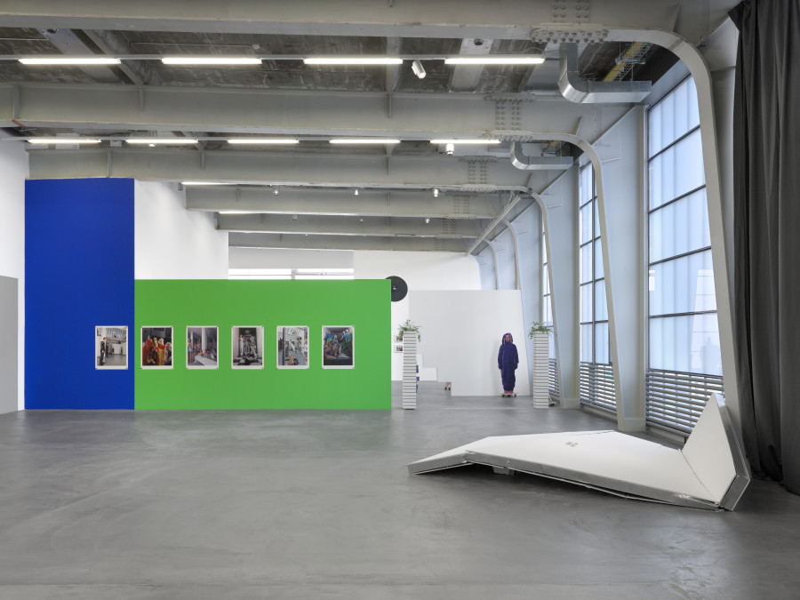 Installation view, ART CLUB2000, Selected Works 1992-1999, Kunsthalle Zürich, 2021, photo: Annik Wetter