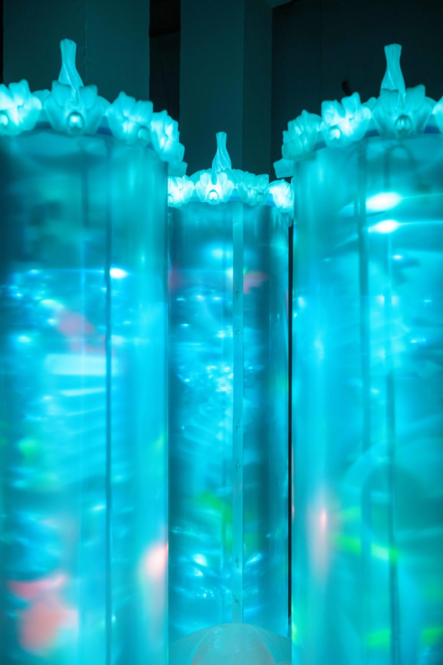 Michel Winterberg, The Oracle of the Hidden Flow, 2026, Michel Winterberg, Drifting Futures, Galerie für Gegenwartskunst E-WERK, Freiburg im Breisgau, 2026. Courtesy: the artist and Galerie für Gegenwartskunst E-WERK. Photo: Marc Doradzillo