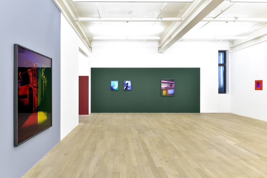 Exhibition view, Shirana Shahbazi, Galerie Peter Kilchmann, 2020.