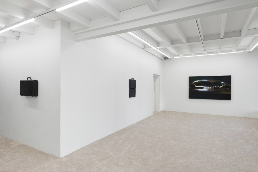 Exhibition views, Julian-Jakob Kneer: Gestalt, Blue Velvet, Zürich, Swiss, 2026. Photo: Flavio Karrer