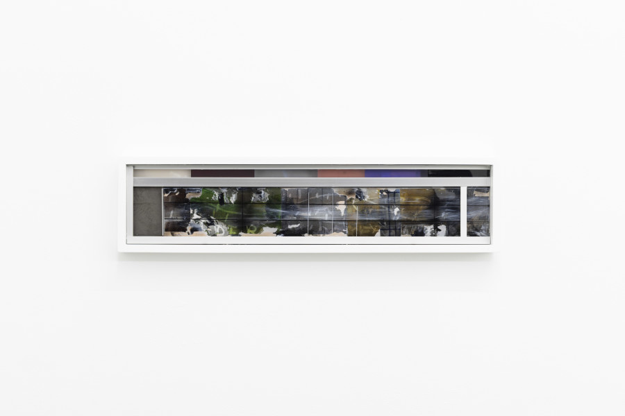 Sebastian Haas, “Residual Thunder”; from the Solo Show “Reminisce-Supports” at KALI Gallery, Lucerne, CH; Oil, spraypaint on reverse glass, plexiglass, aluminium, wood; 100 x 20 x 8 cm, 2025. Courtesy of the Artist and KALI Gallery, Photo by Kim da Motta