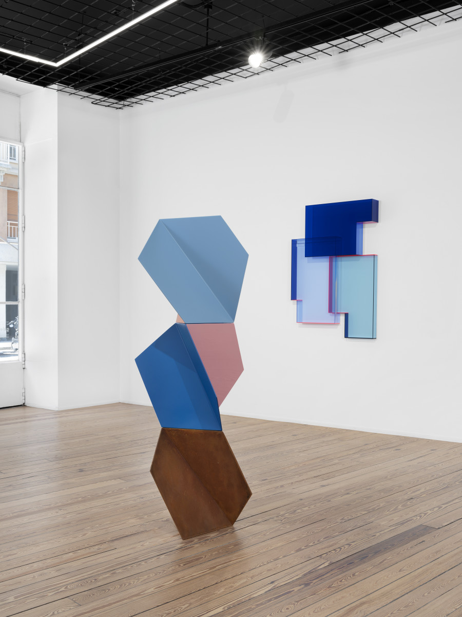 Exhibition view, Henrik Eiben, gap in the clouds, galerie lange + pult, Geneva, 2025. Photo credit: Julien Gremaud