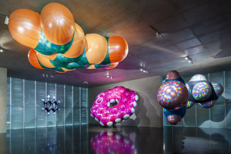 Monira Al Qadiri, BENZENE FLOAT, Installation view ground floor Kunsthaus Bregenz, 2023. Produced with the Sponsorship of ICD Brookfield Place. Photo: Markus Tretter. Courtesy of the artist © Monira Al Qadiri, Kunsthaus Bregenz