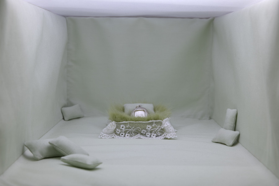 Jennifer Merlyn Scherler, 墓友 (early generation, Japanese version), 2025, hand-hammered silver, cotton textile, fake fur, lace, stuffing, Japanese paper, 12 × 19 × 33 cm. Photography: Gina Folly / all images copyright and courtesy of the artists and For, Basel