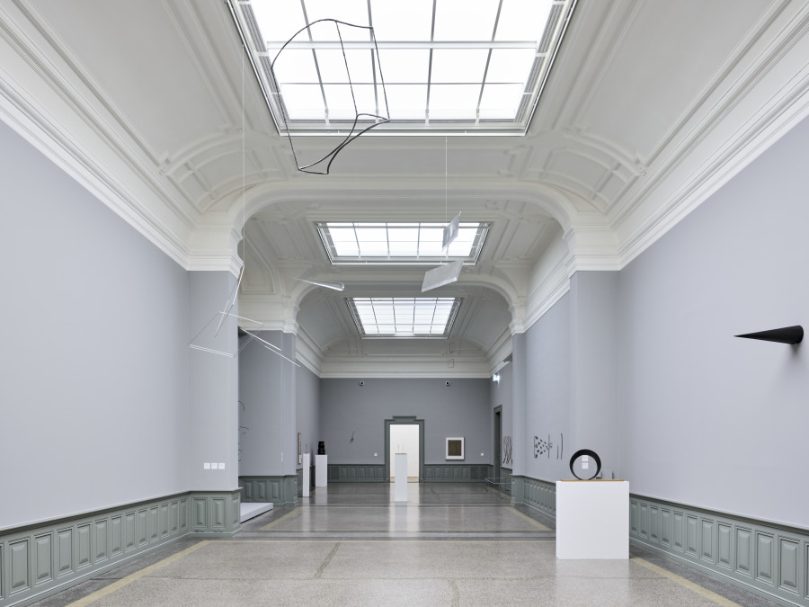 Installation view, Markus Raetz, oui non si no yes no, Kunstmuseum Bern, 2022. Photo credit: Rolf Siegenthaler, © Kunstmuseum Bern