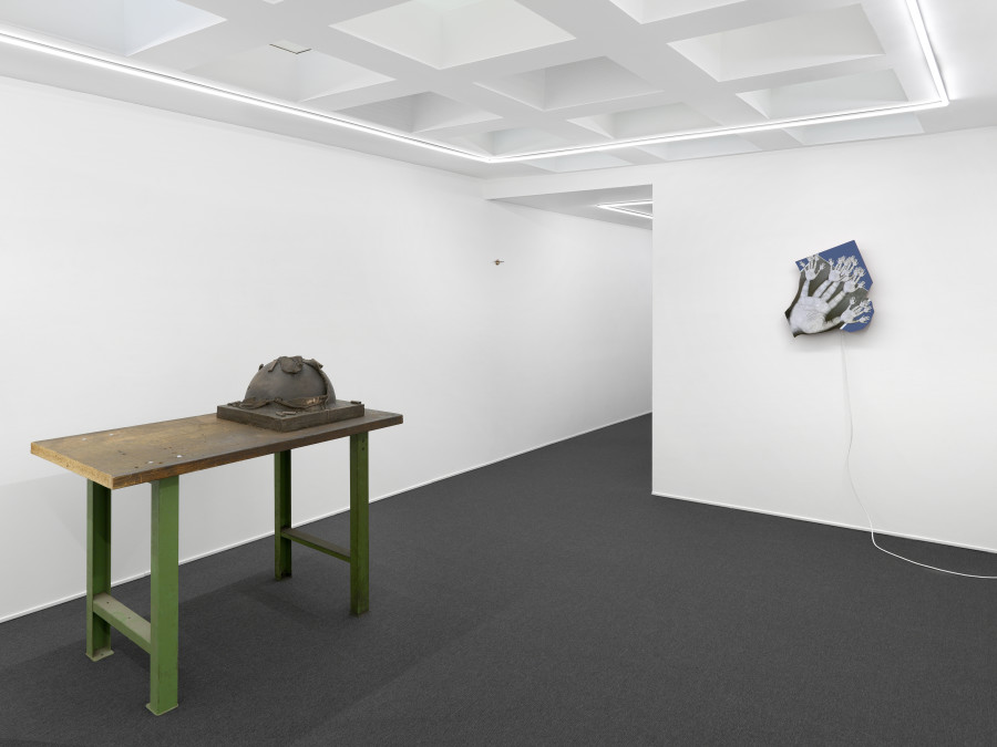 Alfredo Aceto: Builders Supply, Exhibition view, 2023, galerie lange + pult, photo: Annik Wetter